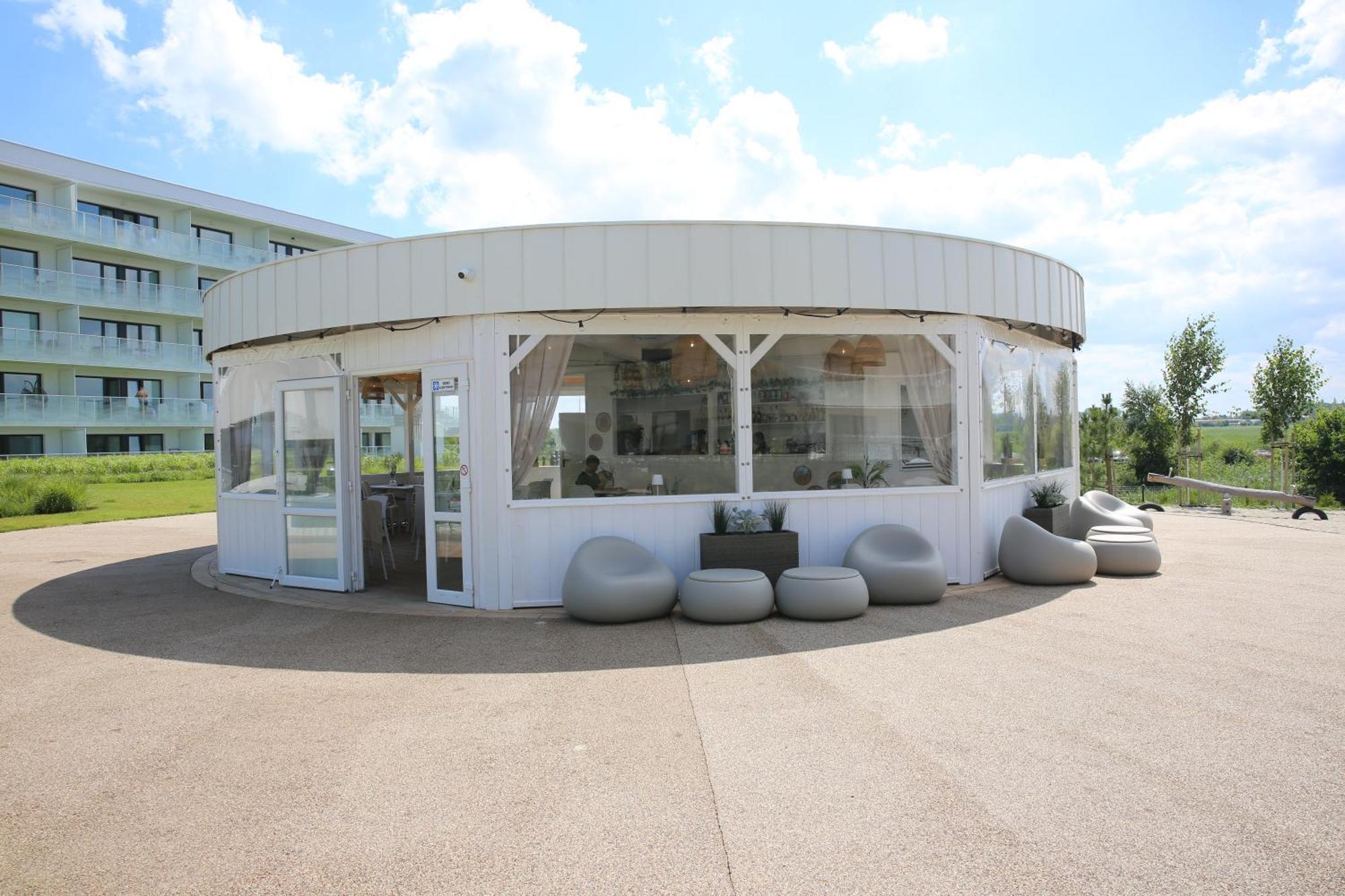 Apartament Lux Tukan B004, Polanki Aqua - Holiday City Kolobrzeg Exterior photo